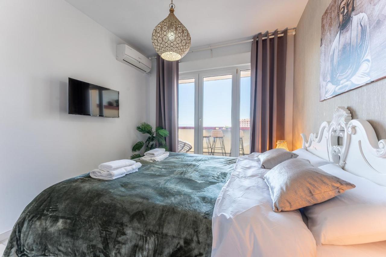 Benalmadena Beachfront Retreat Big Balcony And City Sea Views公寓 外观 照片